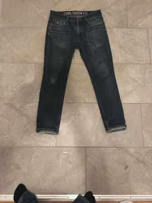 polo jeans - Fetta mörk blå jeans från polo assn | passform 30/32 | modell: 180cm | hör av er vid funderingar!