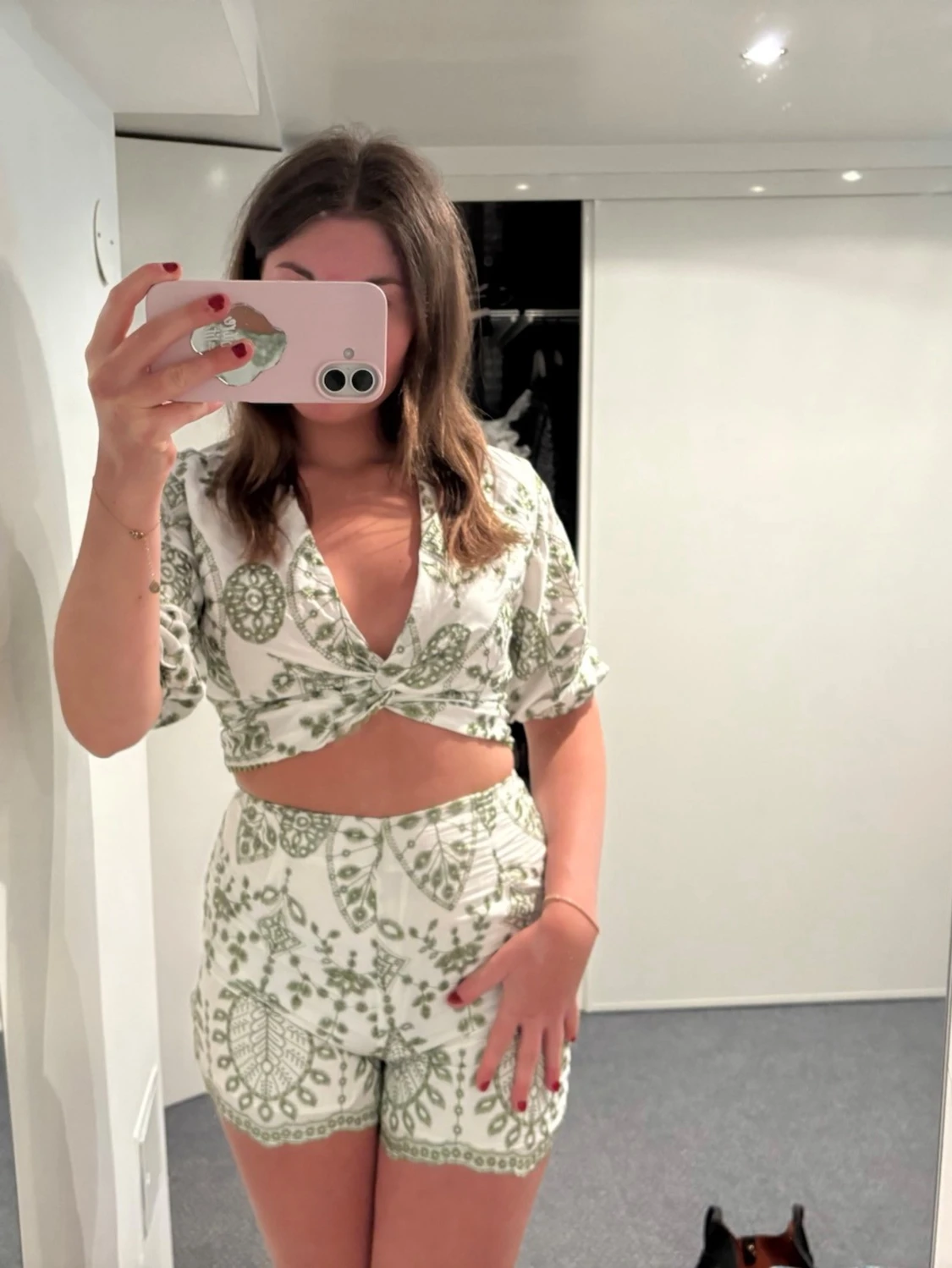 Grönt och vitt set med mönster - 1