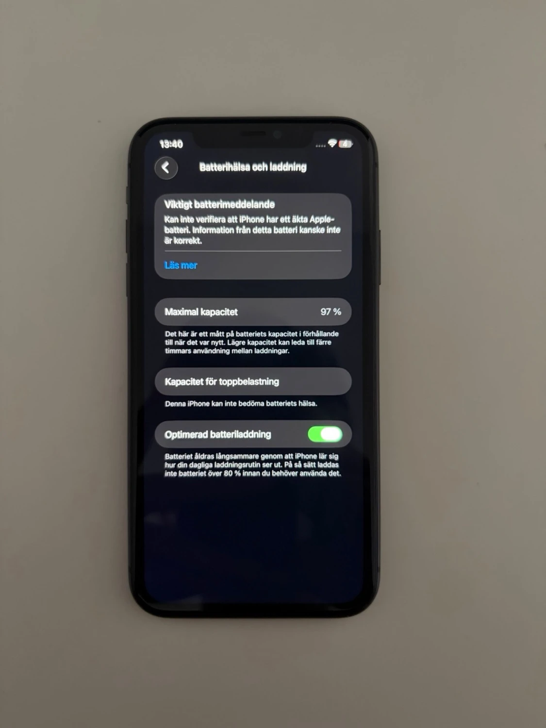 Svart iPhone 11  - 4
