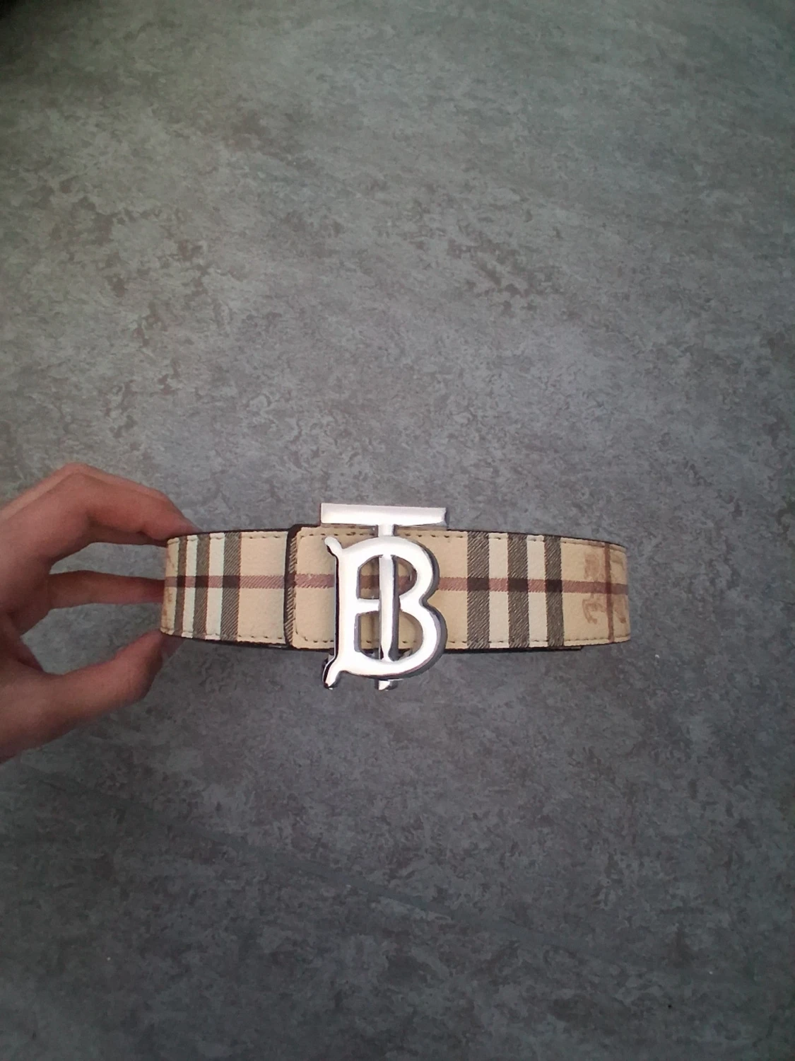 Burberrybälte