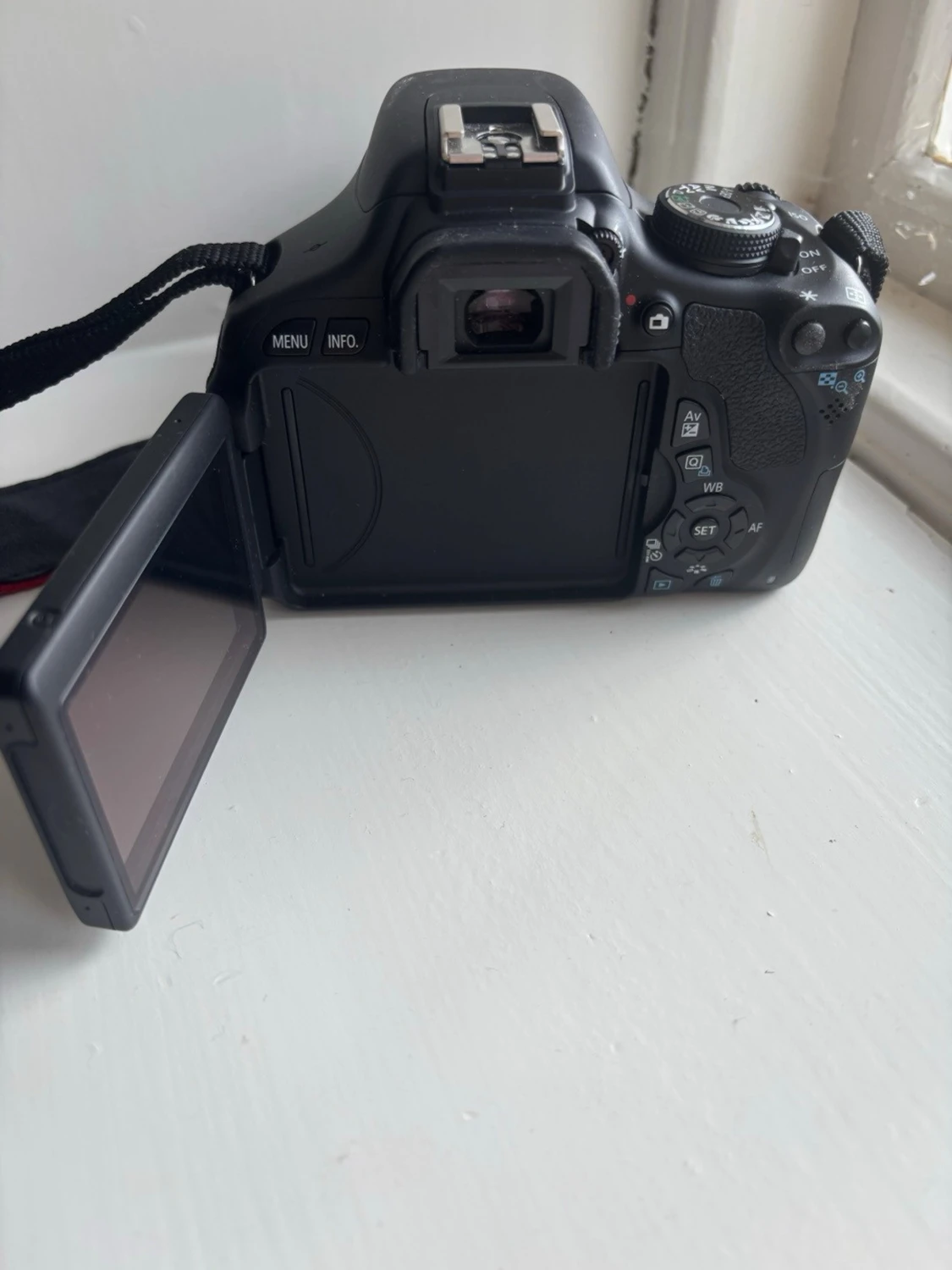 CANON EOS 600D Reflex + 18-55mm IS - 5