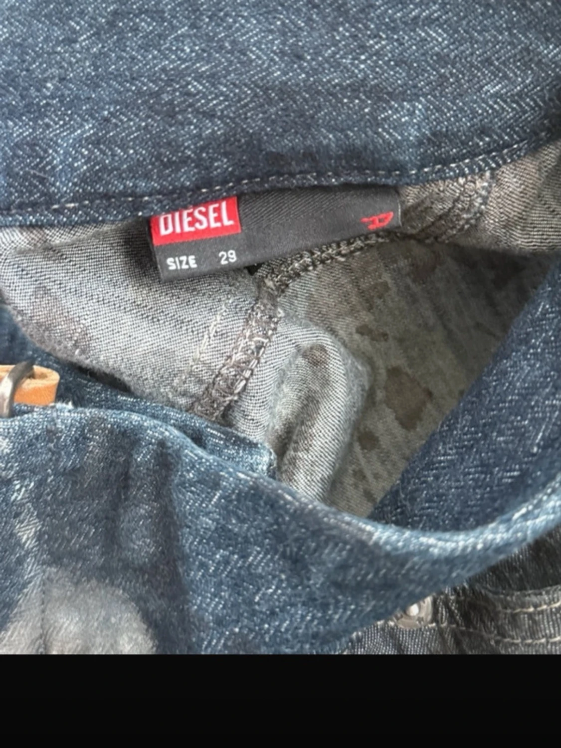 Gråa bootcut jeans med bleach-effekt - 6