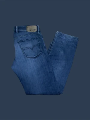 Diesel - Säljer ett par Vintage diesel jeans i modellen ”Waykee” som passar till alla tillfällen. W34 men skulle sagt att det är W33/L32