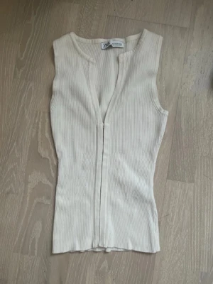 Populärt Zara linne💞 - Jätte fint Zara linne i storlek xs! Har inga defekter 💓