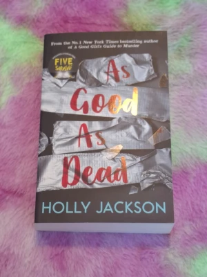 As Good As Dead - Holly Jackson - 🖤Säljer As Good As Dead av Holly Jackson. Tredje boken i serien A Good Girls Guide To Murder.  🖤Helt oläst, endast stått i bokhyllan.   📦 Skickas snabbt 💬 Hör av dig om du har frågor!