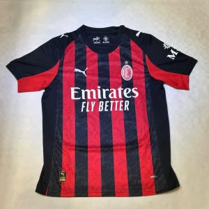 Luka Modric Matchtröja  - Luka Modric Matchtröja hemmaställ från säsongen 25/26 som är i nyskick