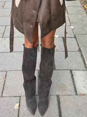 Boots twist and tango - Boots från twist and tango använda fåtal gånger, skriv för mer info🫶🏽 äkta mocka 