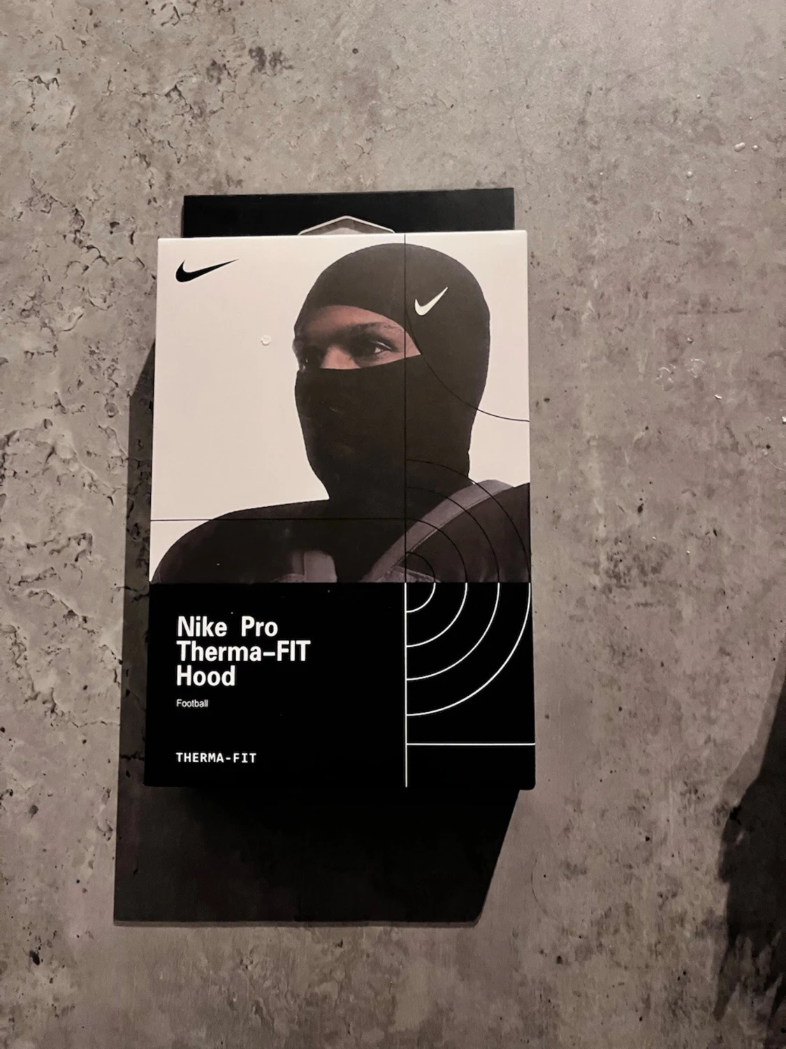 Nike Pro Therma-FIT Hood svart