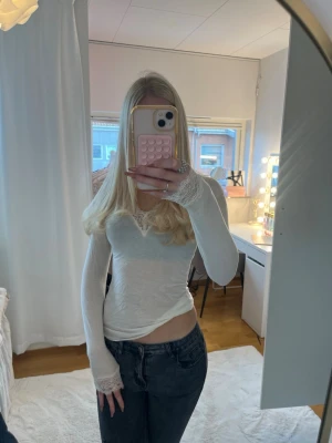 Lågmidjade gråa jeans - jättefina jeans nästan aldrig använda 