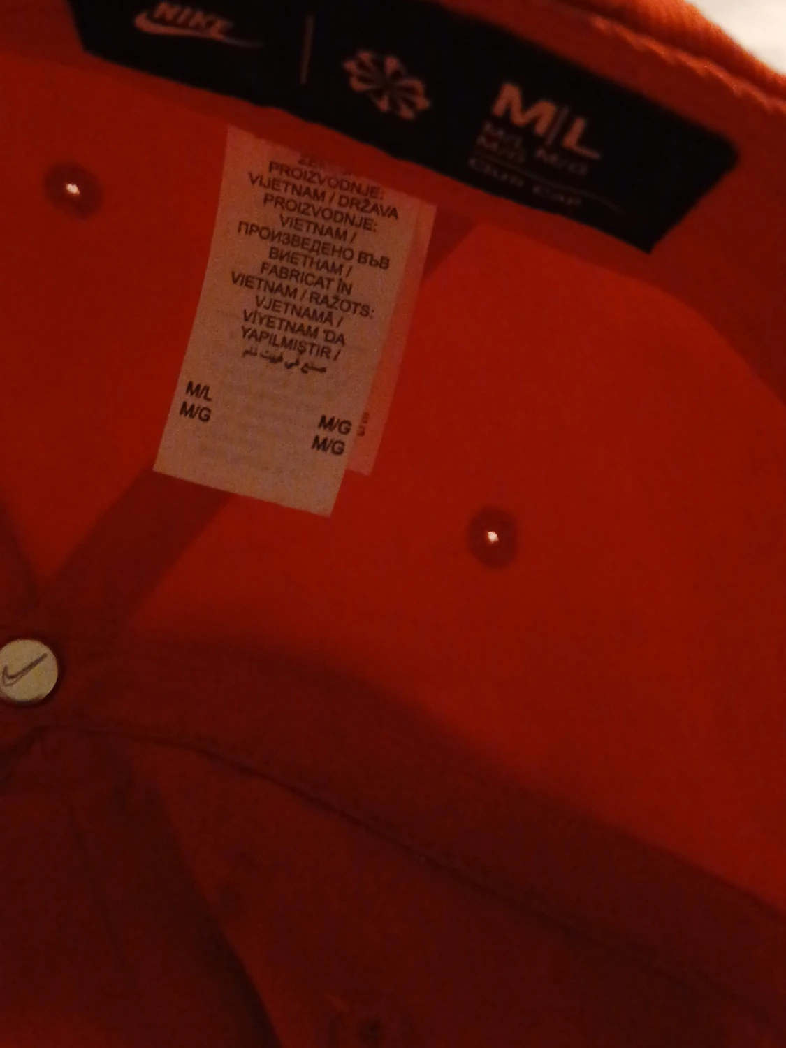 Röd Nike keps med broderad logga - 4