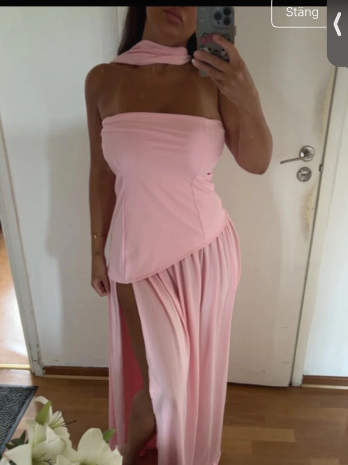 Ljusrosa långklänning med slits