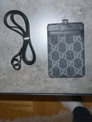 Korthållare - Helt ny