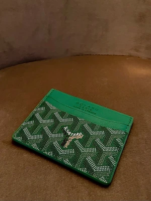 Goy4rd plånbok - Tjena! Säljer min snygga goy4rd plånbok/korthållare, aldrig använd. 