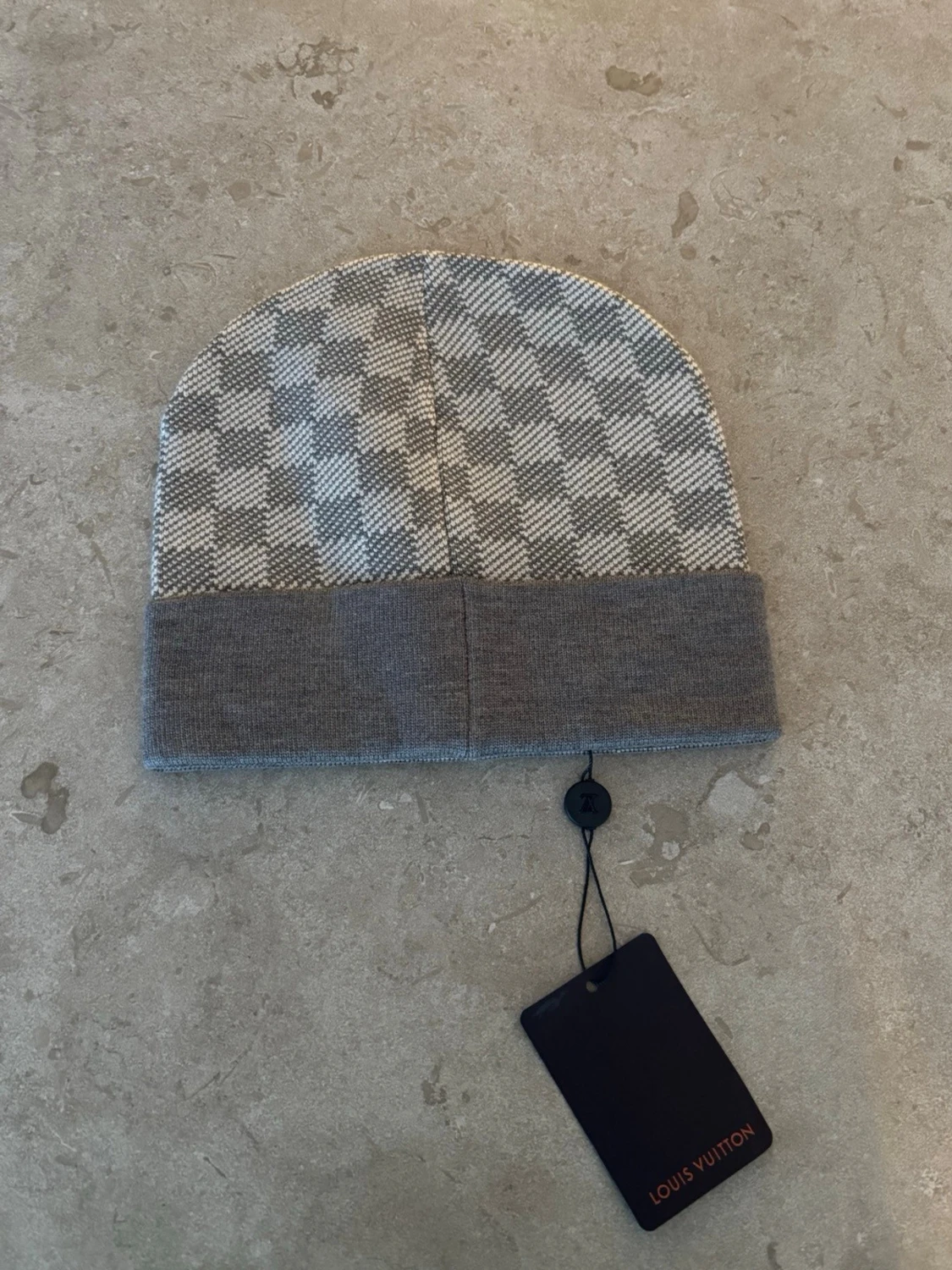 Grå snygg mössa - 2