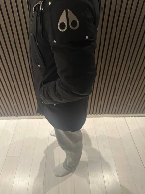 Moose knuckles jacka - Säljer denna snygga moose knuckle vinter jackan, Str M, Inga defekter, priset kan diskutera vid snabb affär, skriv dm vid frågor.