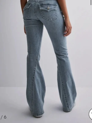 True religion jeans - Säljer ett par ljusblå true religion jeans storlek w24💕 skriv om du vill ha fler bilder eller något annat
