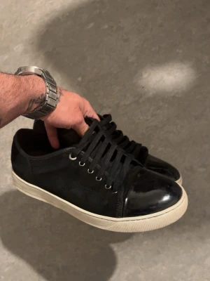 Lanvins  - Helt nya typ förutom insidan