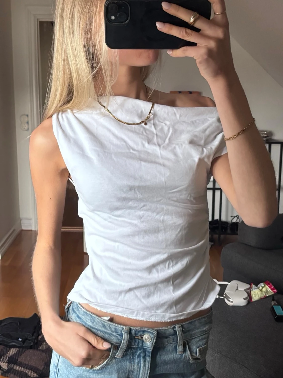 Vit offshoulder topp