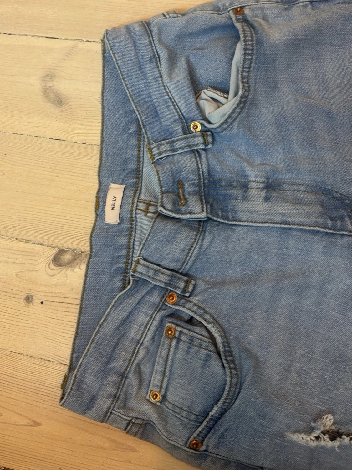 Nelly baggy jeans med hål - 1