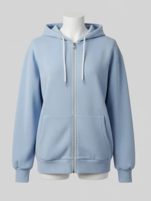 Ljusblå oversize zip hoodie med luva - Säljer en ljusblå hoodie med dragkedja framtill. Modellen är oversize. Aldrig använd. Från nakd storlek 36. 