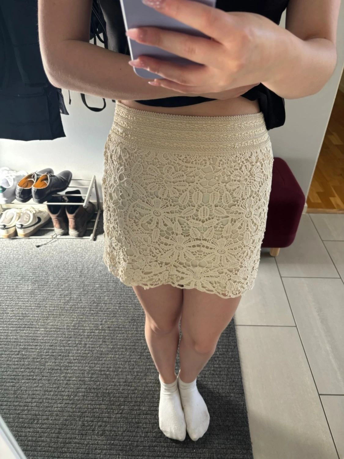 Beige spetskjol med virkad midja - 1