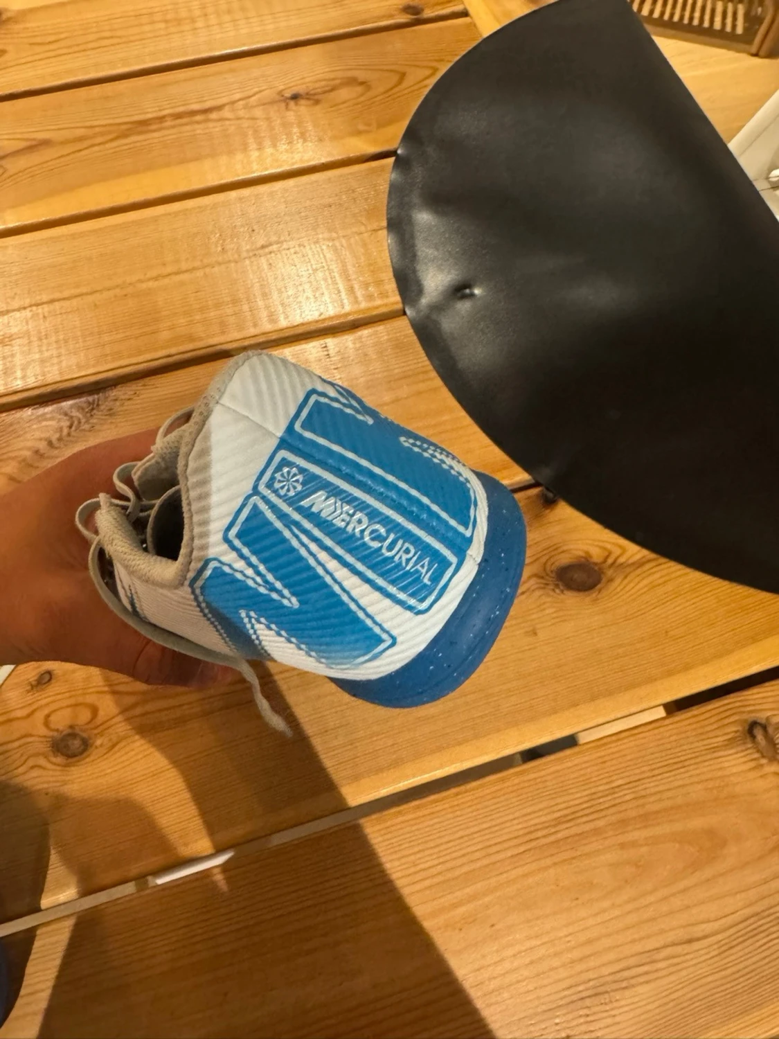 Nike vita och blå fotbollsskor - 3