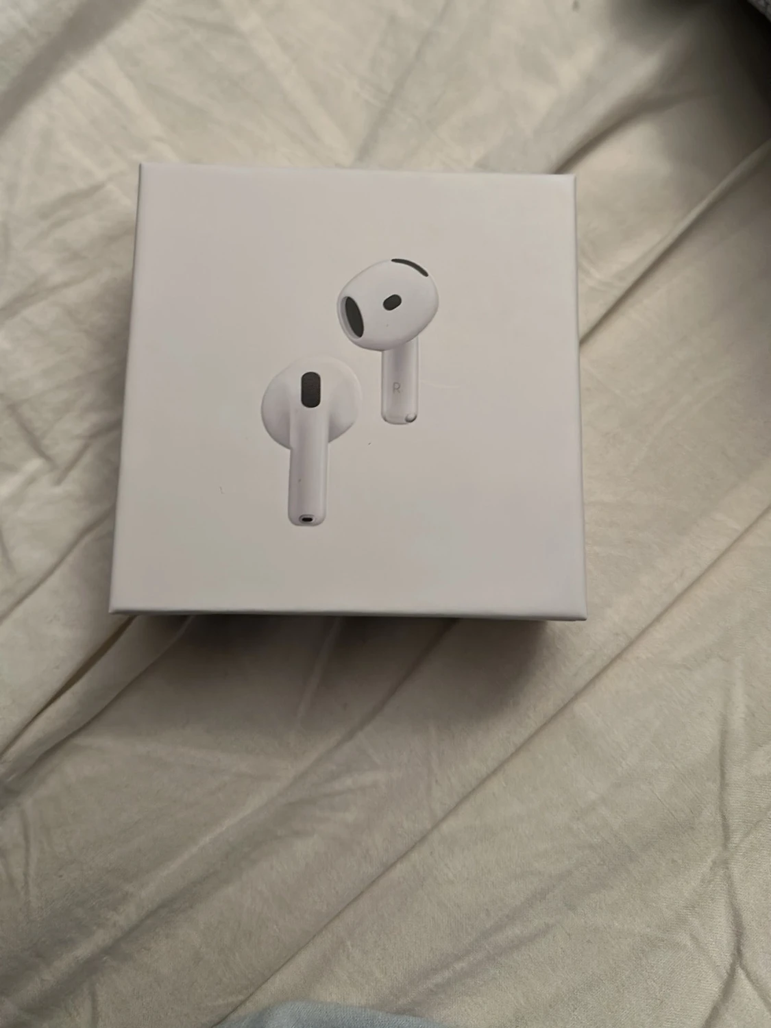 Vita trådlösa hörlurar Apple AirPods 4  - 4