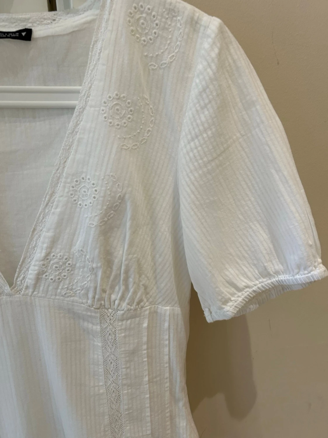  Ny slutsåld student Vit kort klänning med spets från Zara  - 3