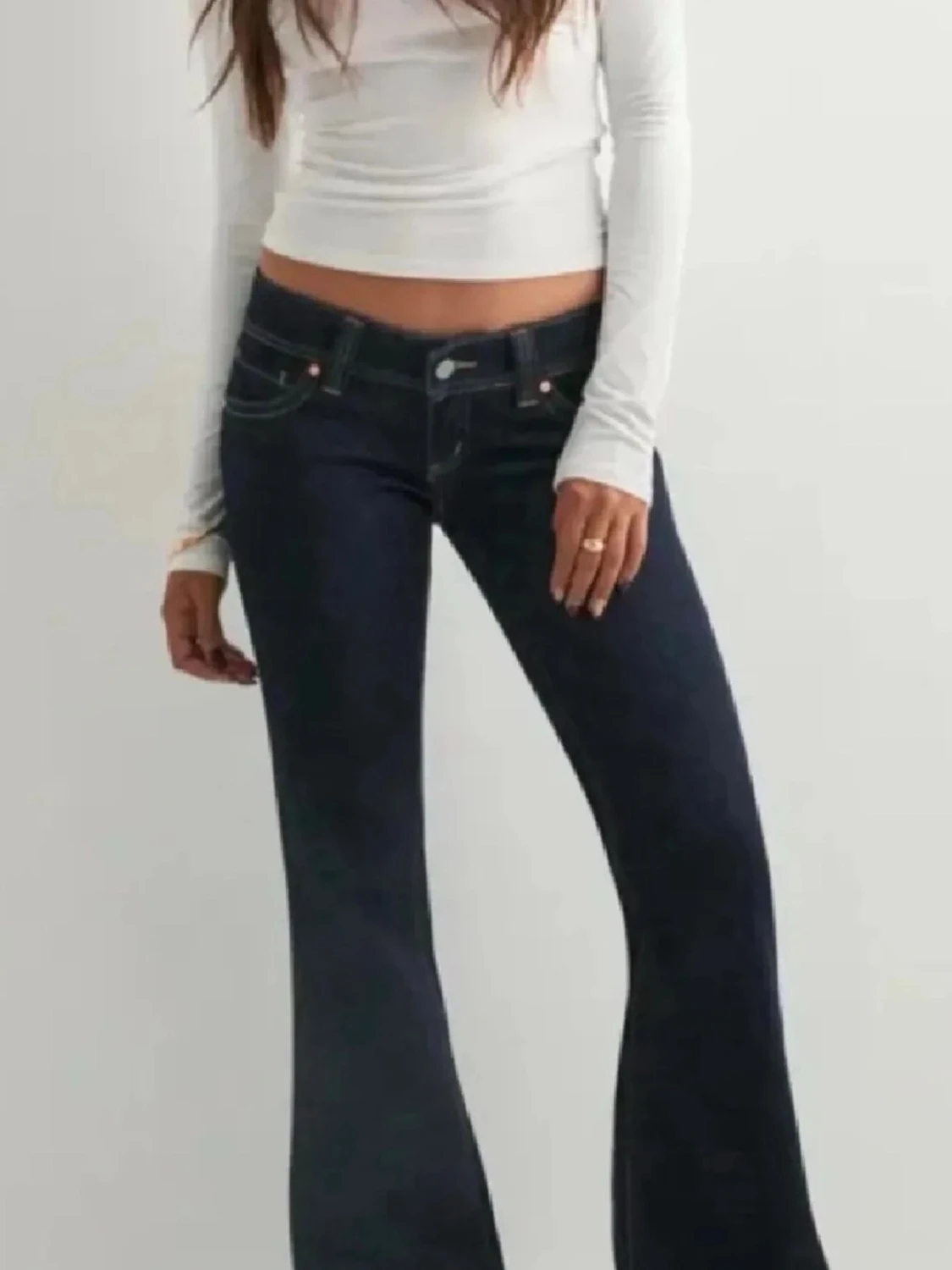 Mörkblå bootcut jeans Super Low Kick