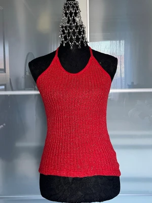Röd glittrig halterneck - Vintage 2000s topp