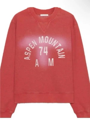 Röd Zara sweatshirt  - Cool röd sweatshirt med trycket 'Aspen Mountain 74 AM' i vitt framtill. Tröjan har rund halsringning, ribbade muddar vid ärmslut och nederkant samt en avslappnad passform. Perfekt för en avslappnad och sportig stil.