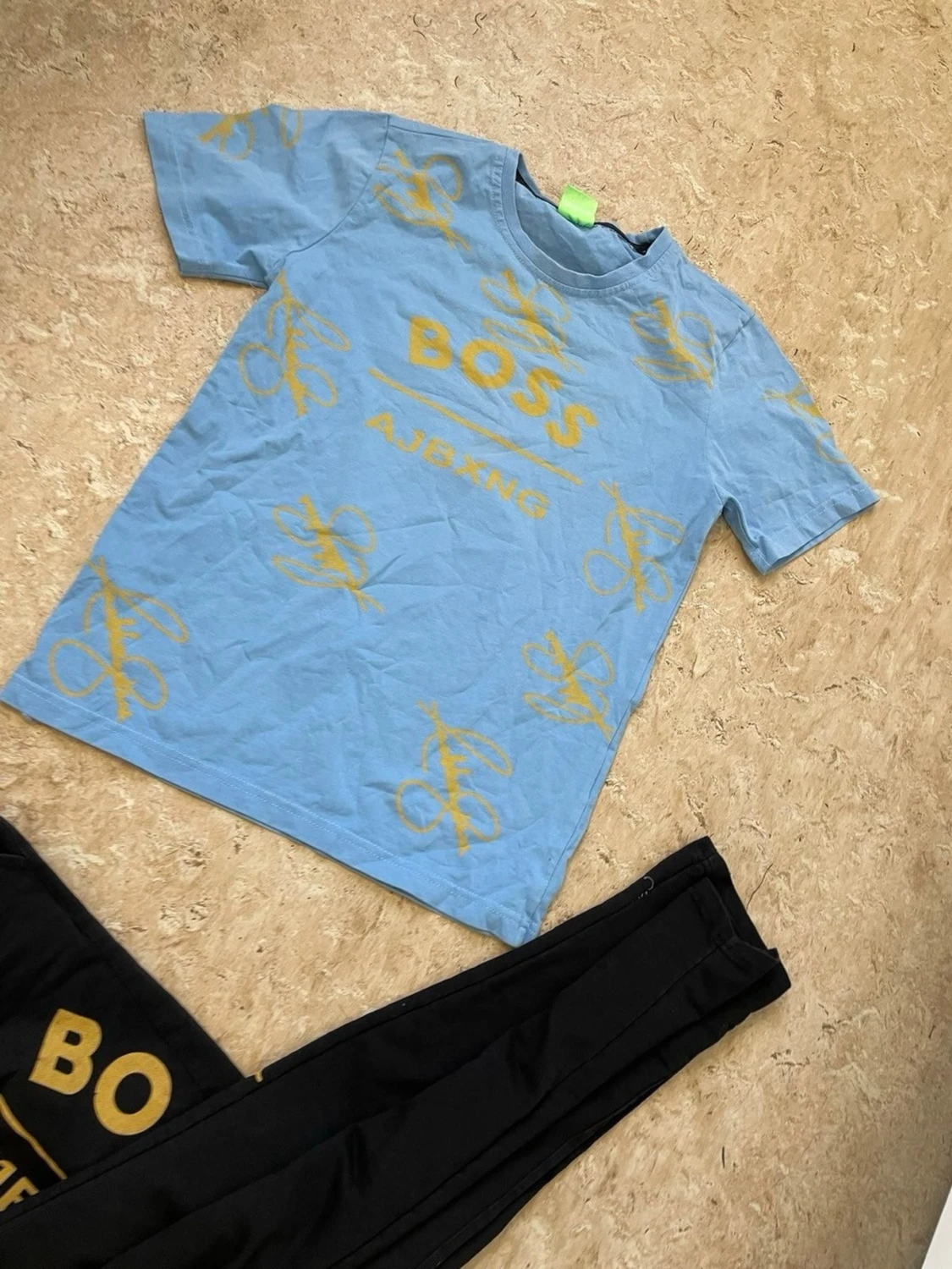 Blått och svart set med BOSS-tryck - 1