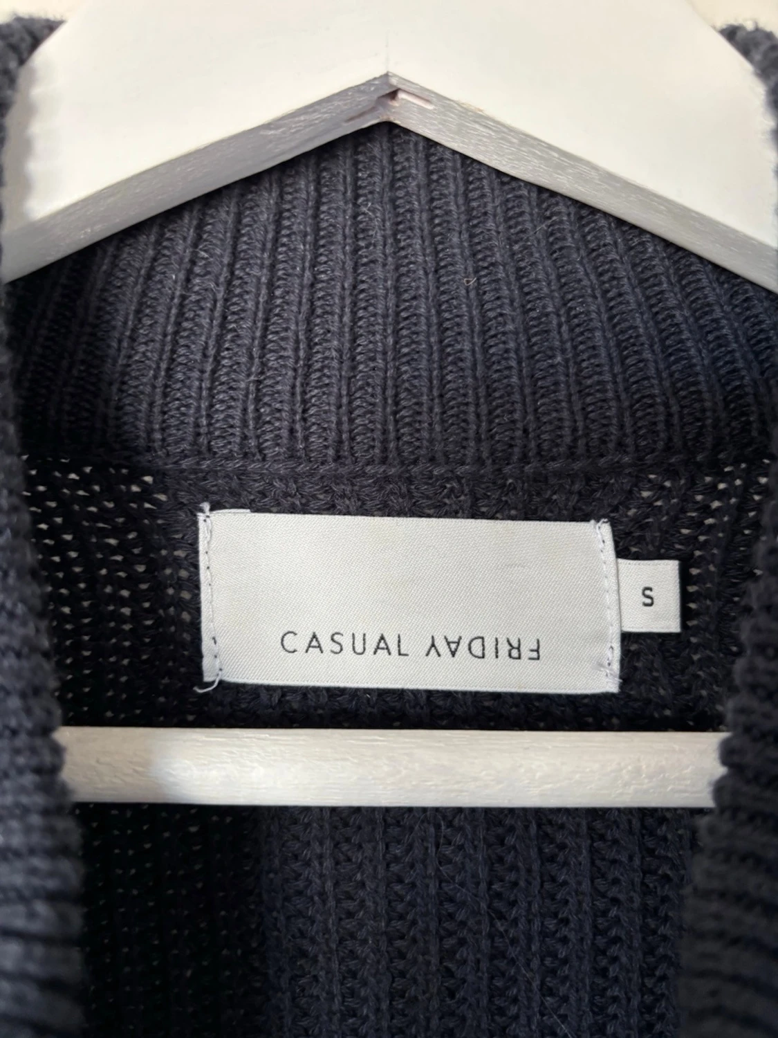 Mörkgrå stickad ziptröja från Casual Friday - 2