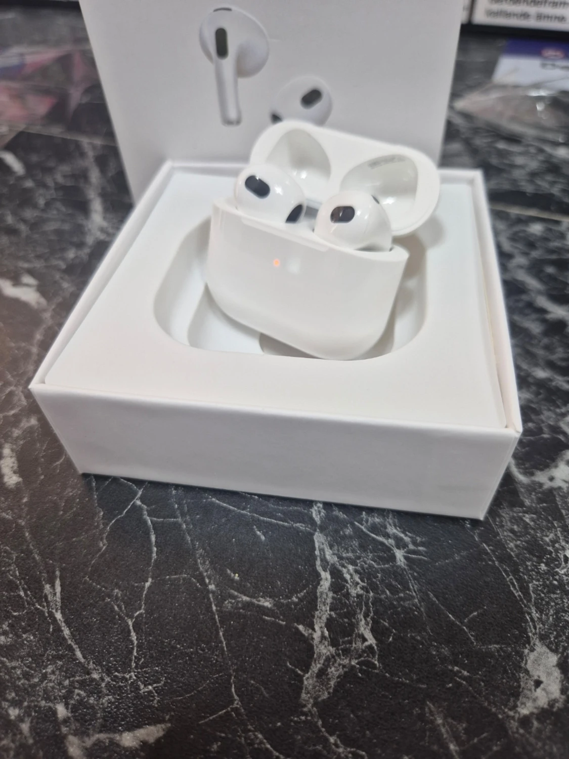 Apple AirPods 3 trådlösa hörlurar - 3