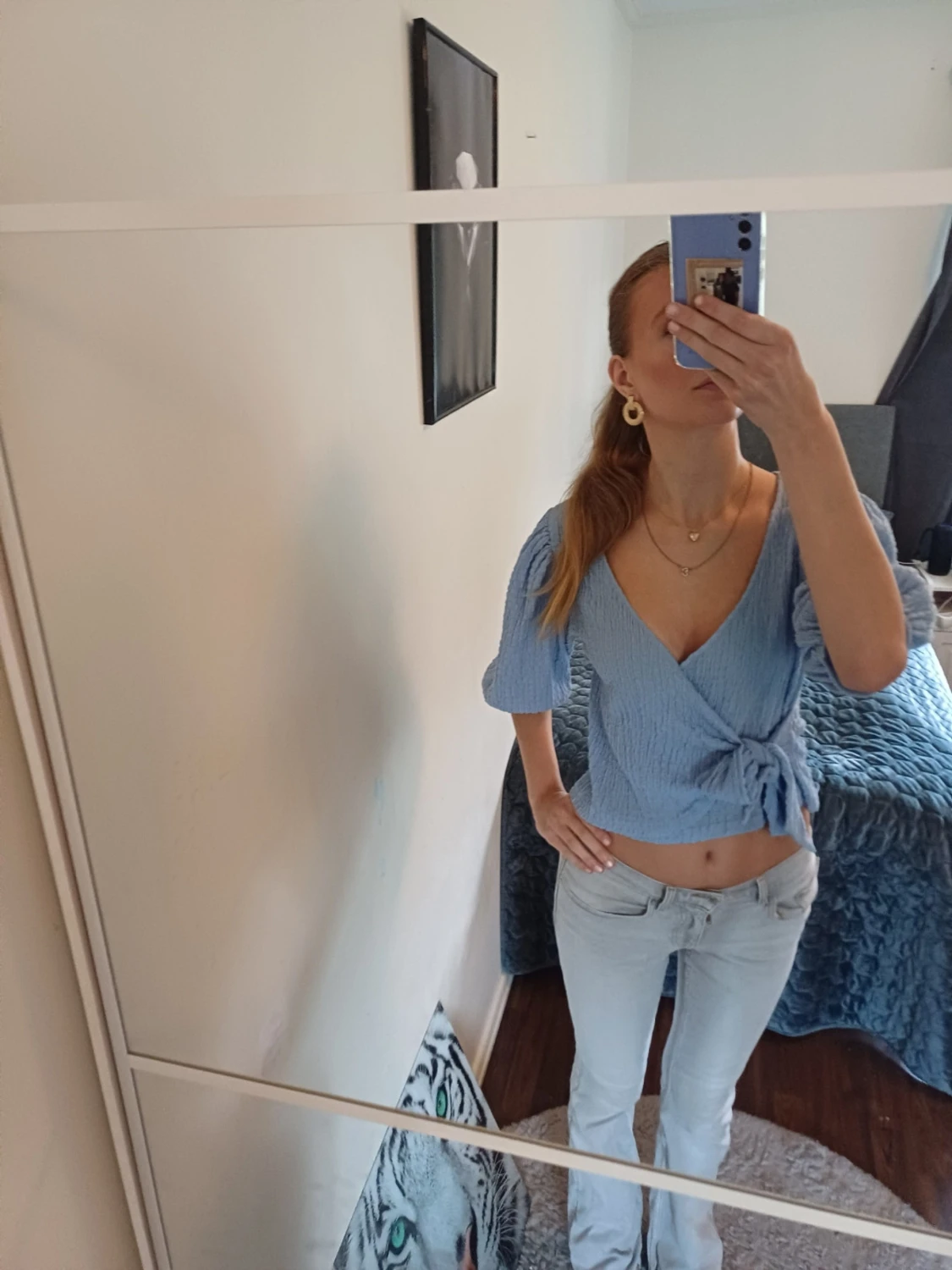 Blå omlottopp med knyt - 3