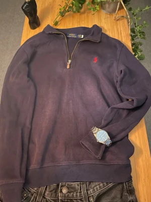 Marinblå Ralph Lauren half zip - Schysst raffe half zip för bra pris | storlek Small | skriv vid frågor 🙌