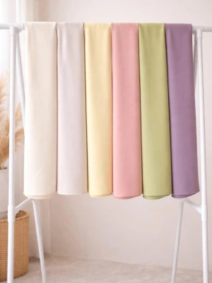 Relax hijab  - Relax hijab, finns i flera fina färger. Väldigt skön, mjuk och stretchig. Materialet är 100 % bomull. Pris 90kr. För köpa kontakta mig innan.