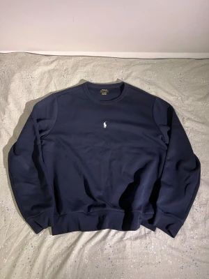 Polo Ralph Lauren Sweatshirt L - Mycket bra skick.