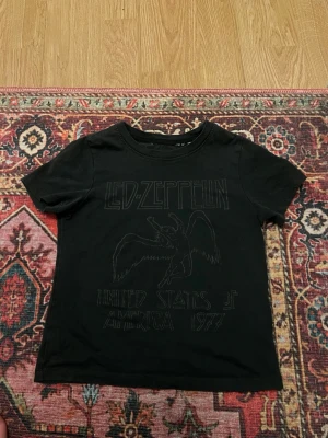 Mörkgrå Led Zeppelin t-shirt - Led Zeppelin baby tee 