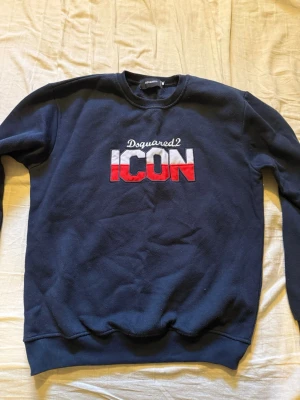 Mörkblå tröja i storlek S - Mörkblå tröja i storlek S, gott skick