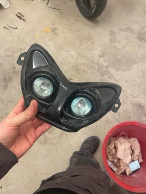 Aerox evo lampa  - Bra skick, funkar på aerox.