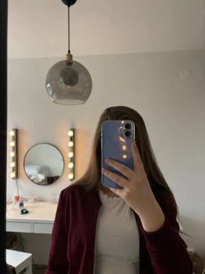 Snygg vintage jacka❤️ - Säljer en snygg jacka som är köpt second hand. Den är i fint skick och passar perfekt för vår vädret❤️