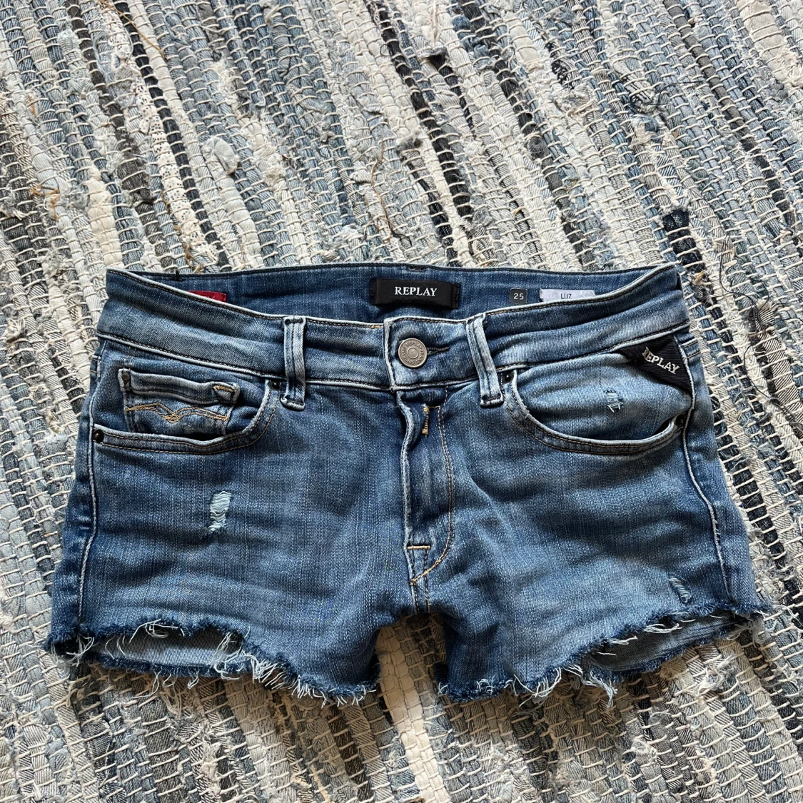 Blå jeansshorts från Replay - 4
