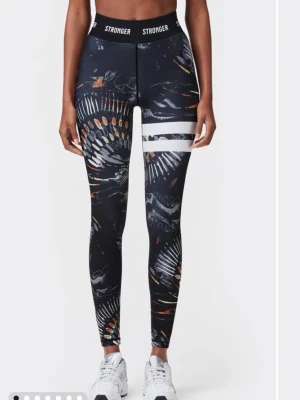 Stronger tights - Nypris 799kr