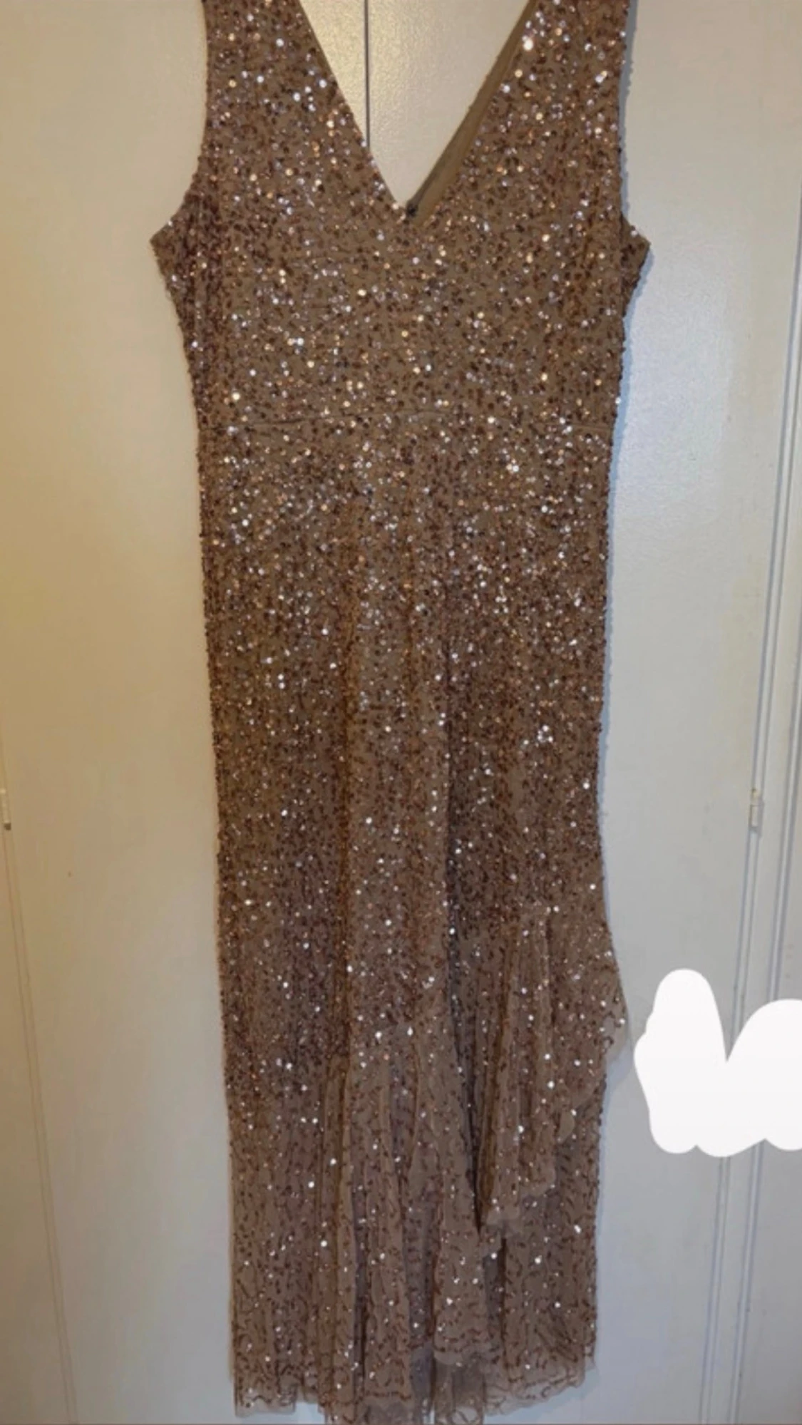 Glittrig klänning