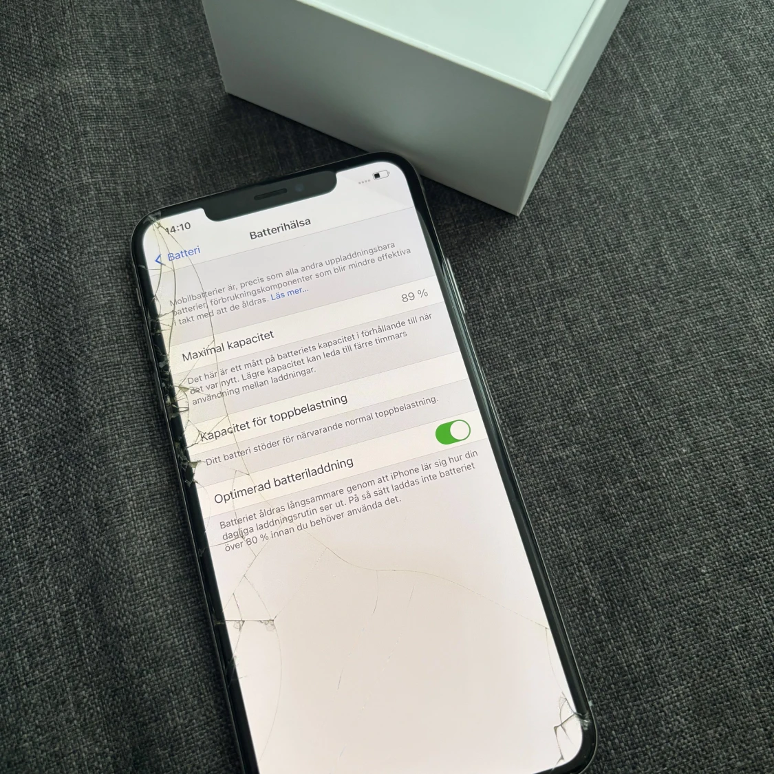 iPhone XS Max  med originalkartong - 3
