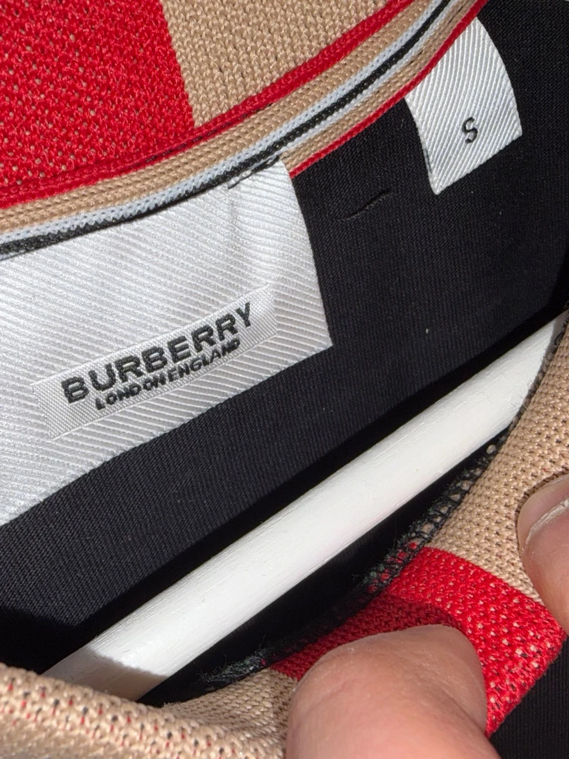 Burberry t-shirt oanvänd, Storlek S - 2