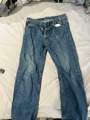 Levi's 505 blå jeans W35 L32 - Levi's 505 blå jeans W35 L32 i bra skick