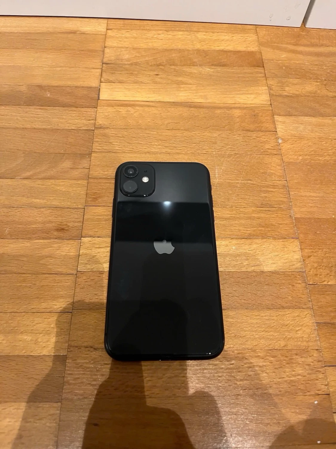 Svart iPhone 11 64GB - 1