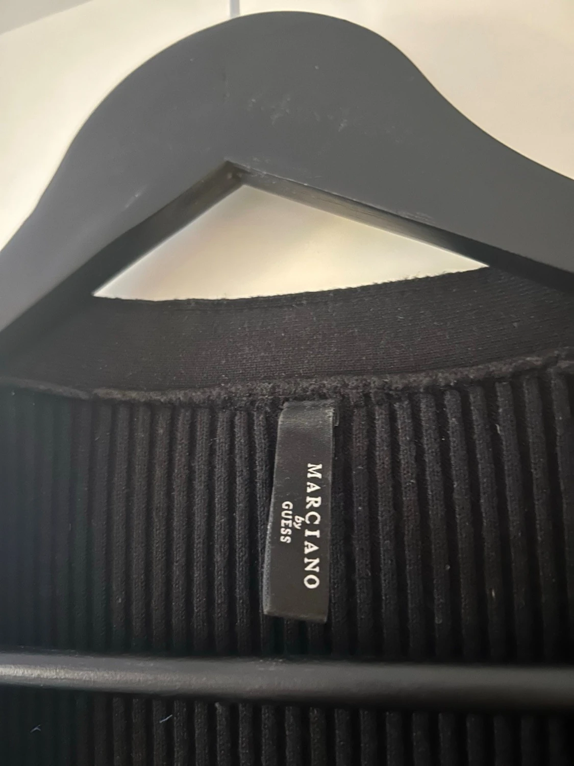 Svart klänning från Guess Marciano - 4